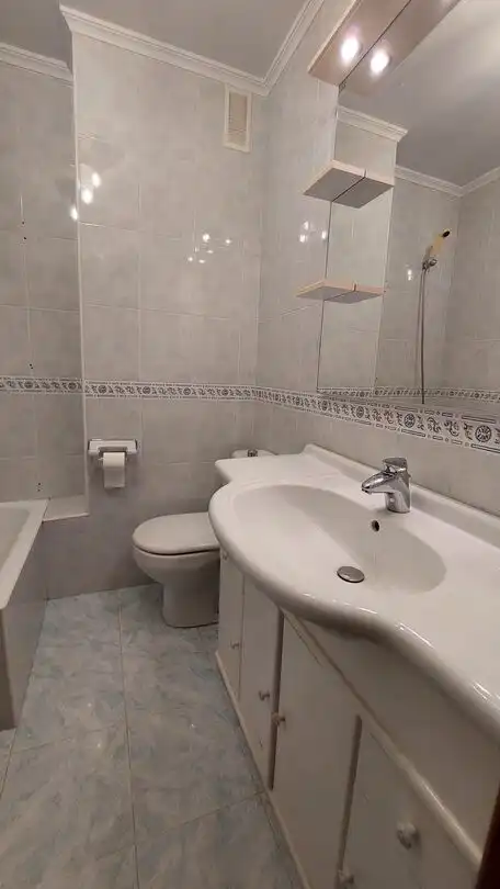 Baño de Piso en venta en Mungia con Calefacción