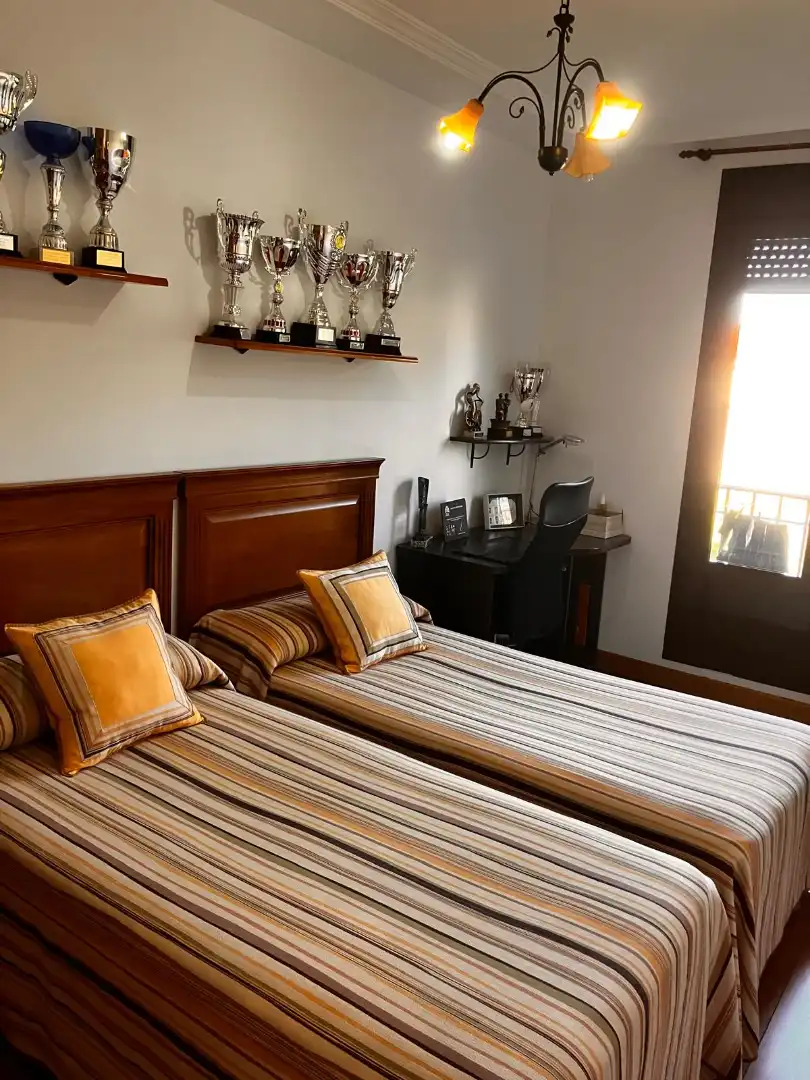 Habitación de Piso en venta en Ocaña con Calefacción, Trastero y Piscina comunitaria