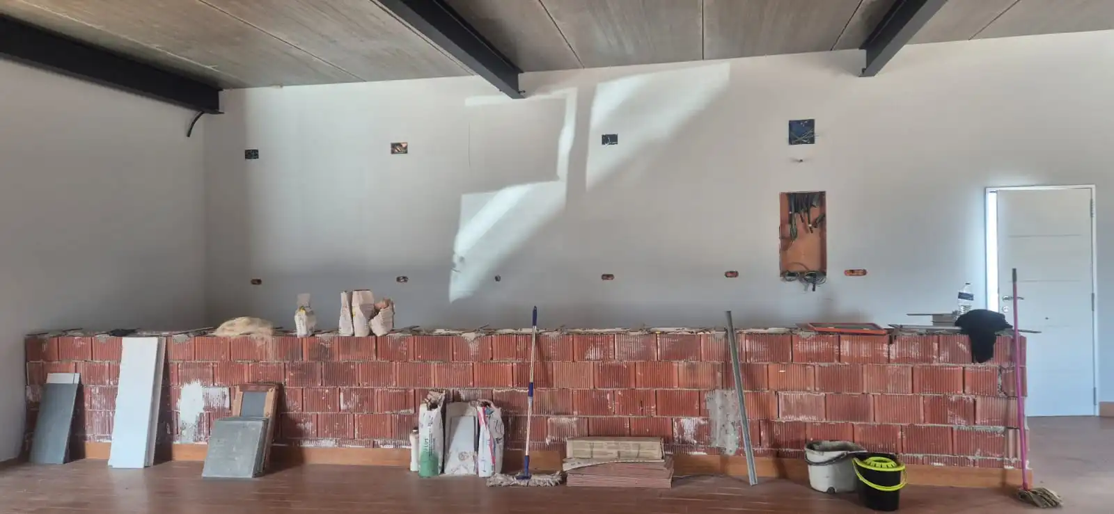 Local de alquiler en Granja de Rocamora con Parquet