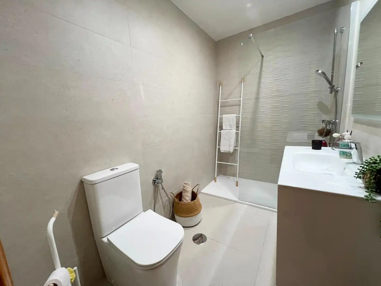 Bathroom of Houses for sale in Elche ciudad