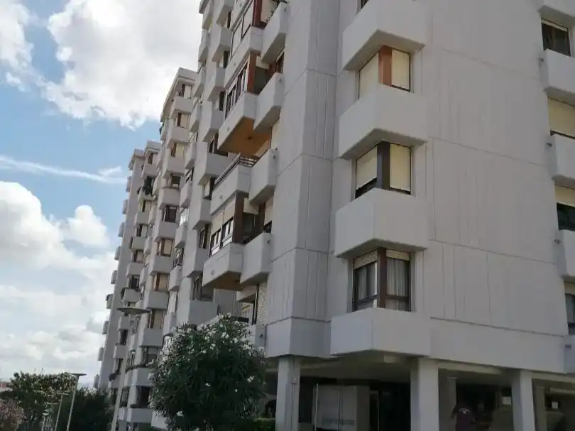 Vista exterior de Pis en venda en Santander amb Balcó