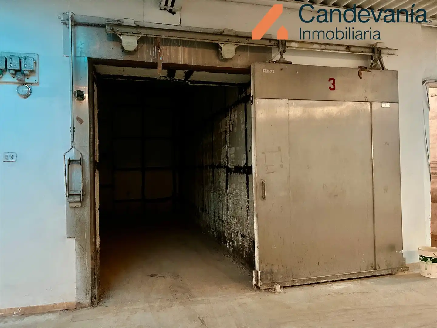 Nave industrial en venta en Zuera