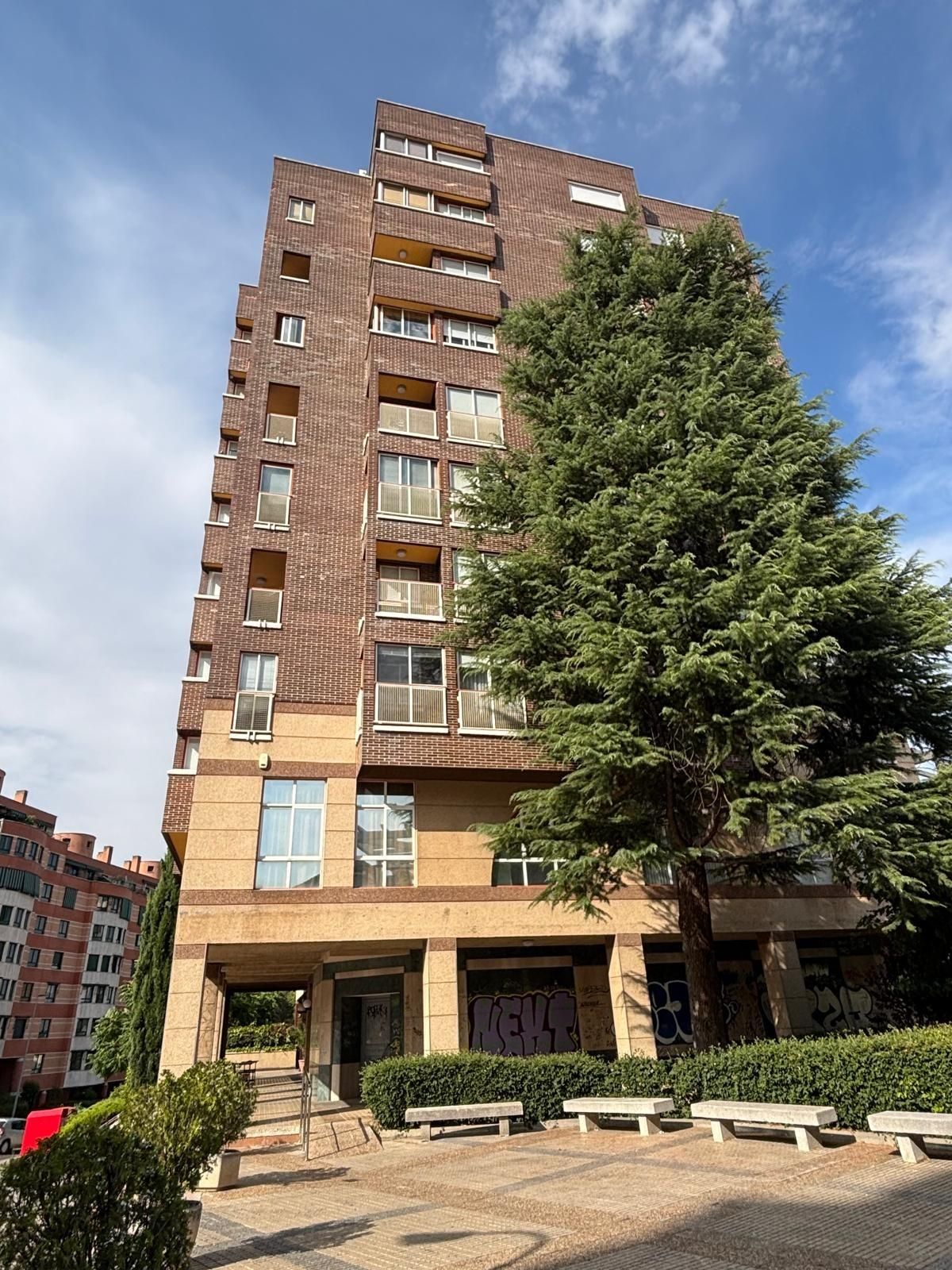 Apartment for sale in Calle MARIANO DE LOS COBOS, Parquesol