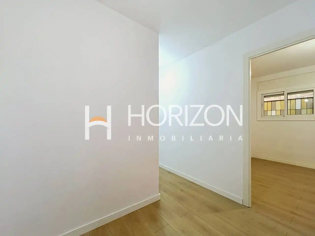 Piso en venta en Barcelona con Parquet, Trastero y Amueblado