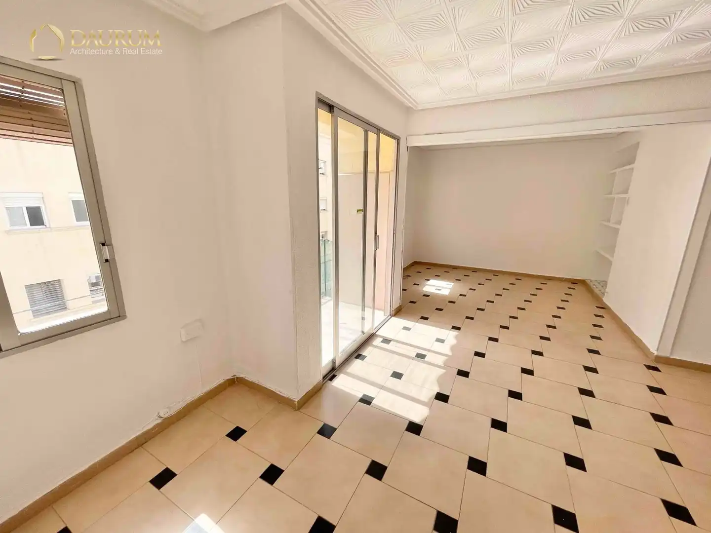 Flat for sale in Valencia  with Terrace and Storage room