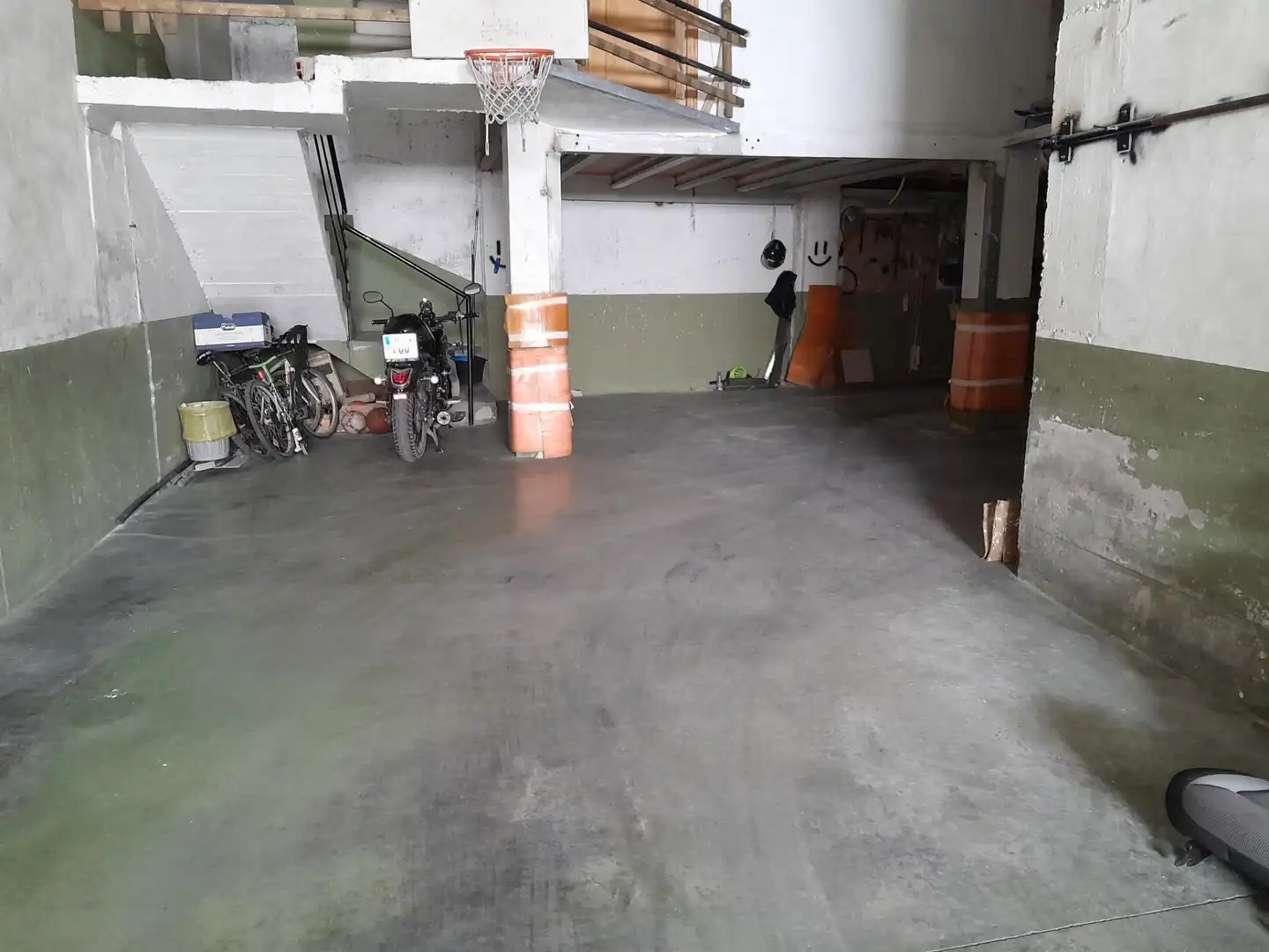 Aparcament de Planta baixa en venda en Yecla amb Calefacció, Terrassa i Traster