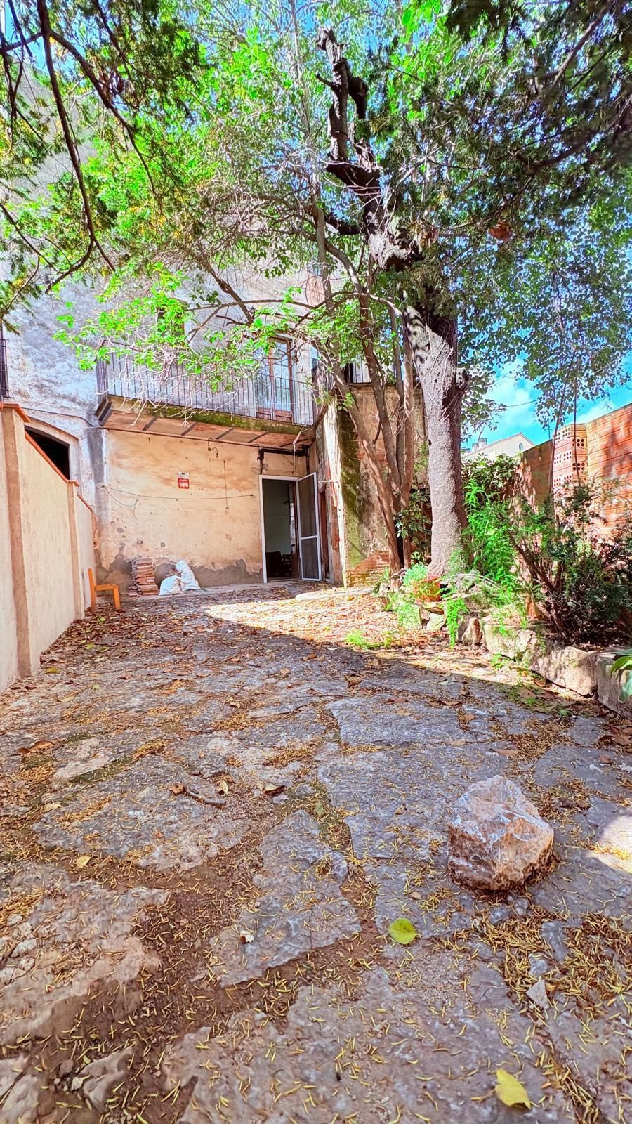 Exterior view of House or chalet for sale in Castellar del Vallès  with Terrace