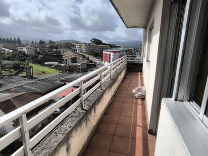 Exterior view of Flat for sale in Pontevedra Capital   with Balcony