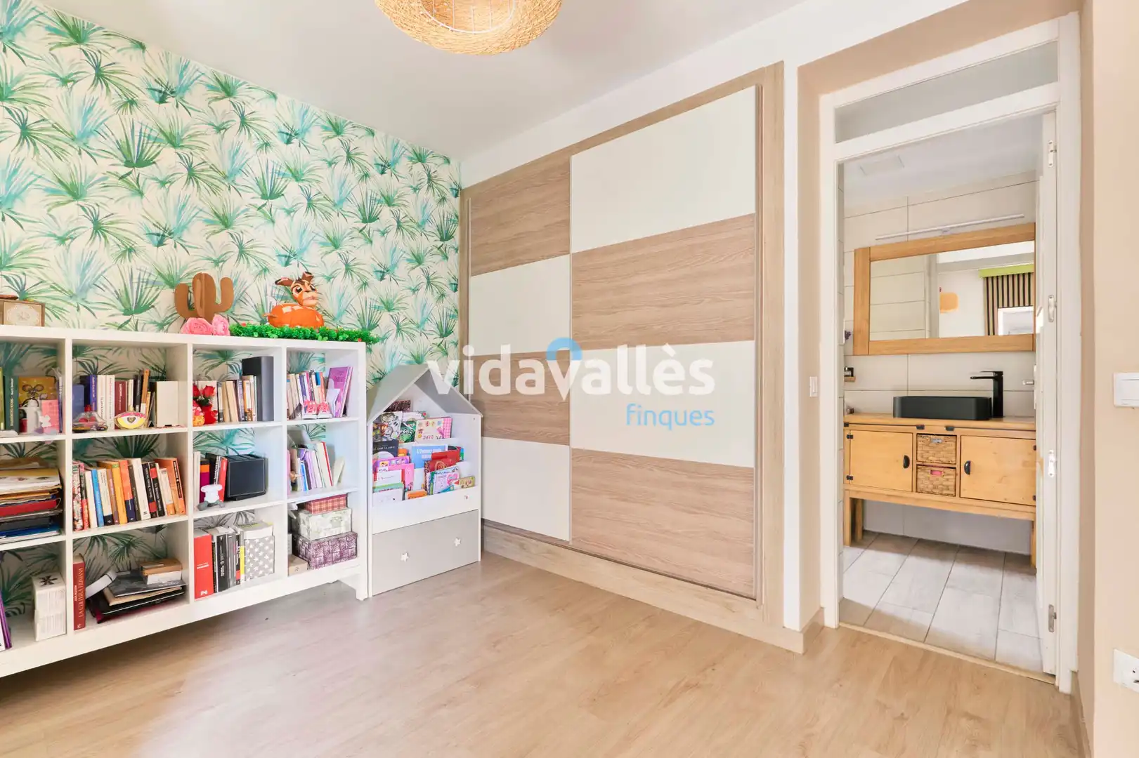 Habitación de Casa o chalet en venta en Llinars del Vallès con Aire acondicionado, Calefacción y Jardín privado