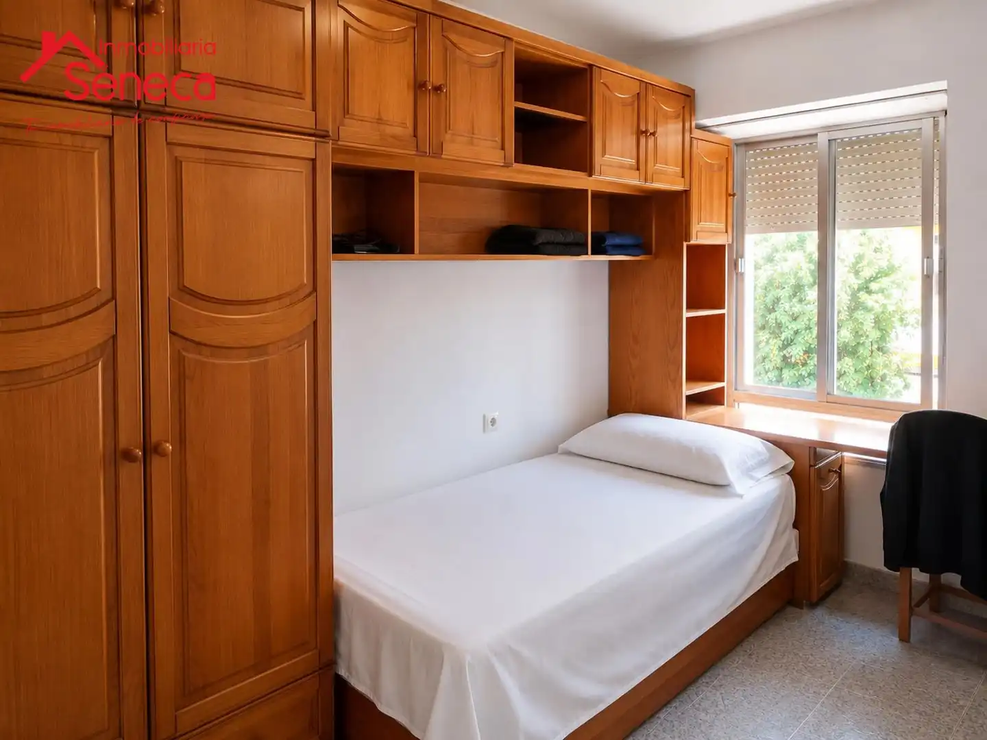 Schlafzimmer von Wohnung zum Verkauf in Córdoba mit Klimaanlage, Terrasse und Möbliert