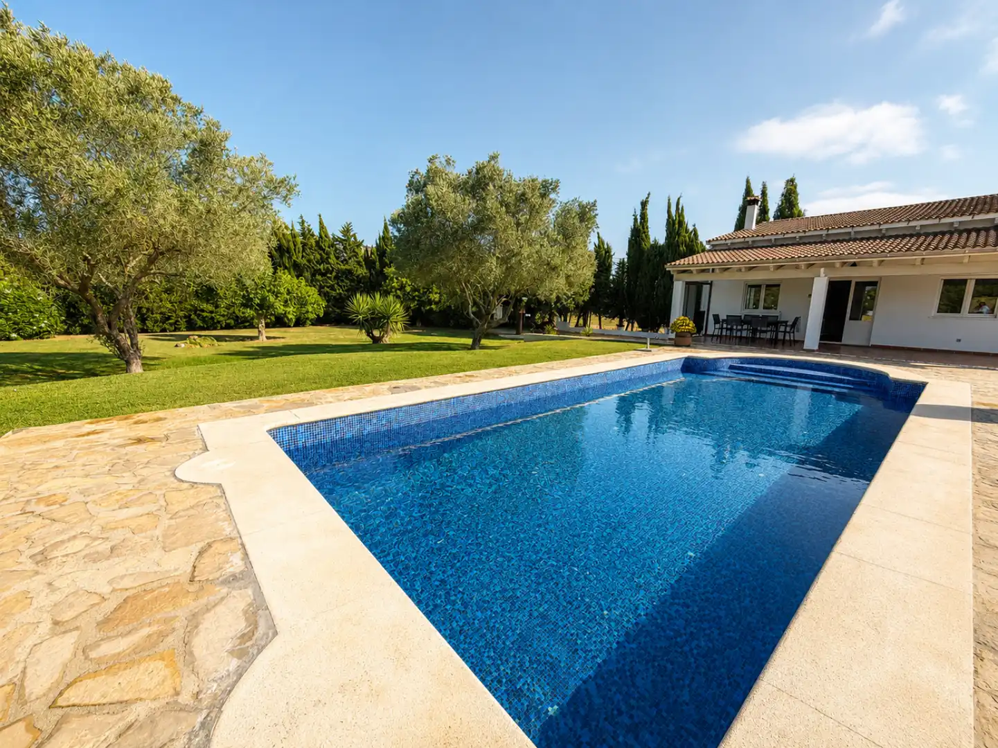 Swimming pool of Houses for rent in Sa Pobla  with Air Conditioner, Heating and Private garden