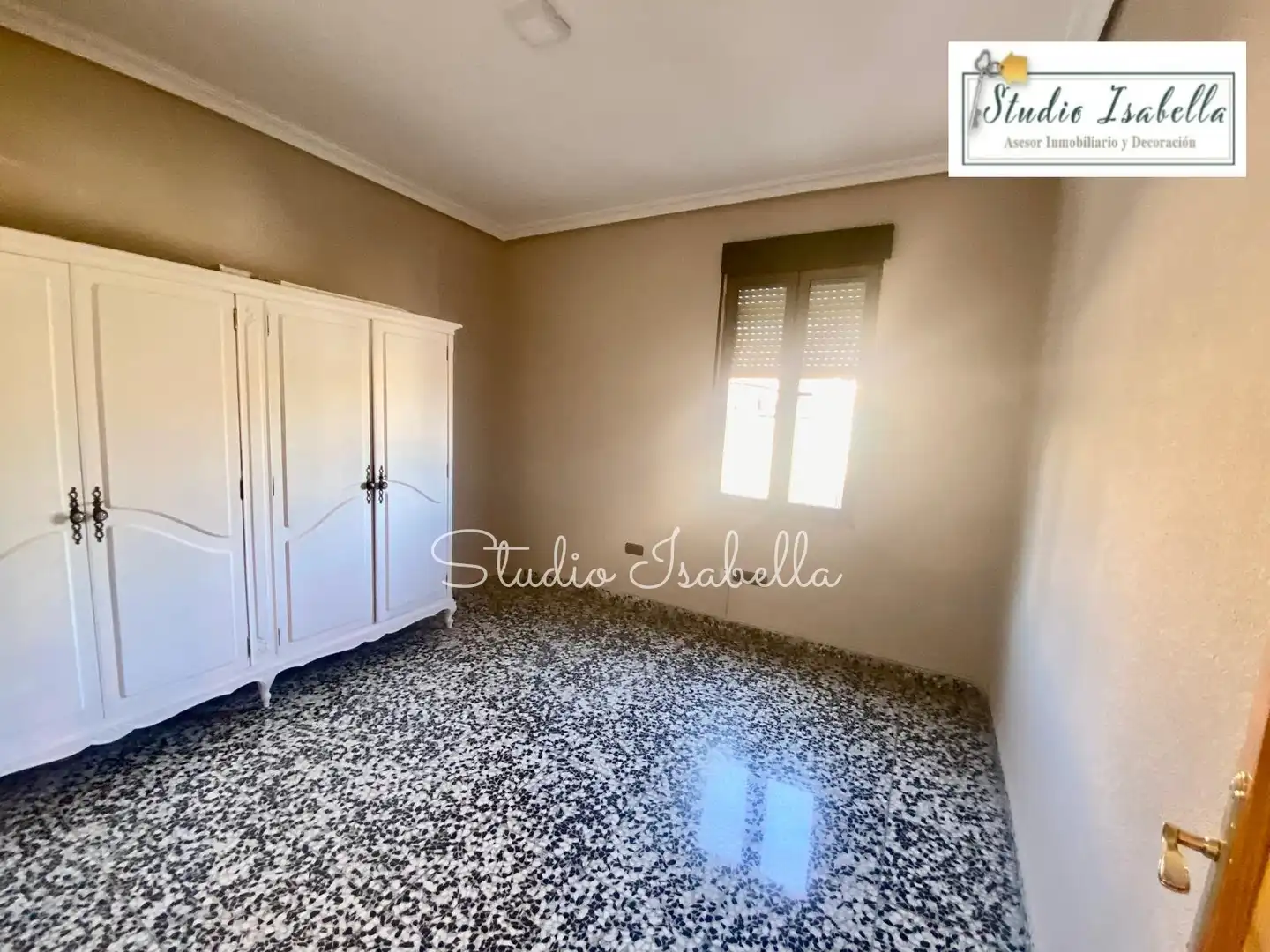 Habitación de Piso de alquiler en Toledo con Aire acondicionado, Calefacción y Amueblado