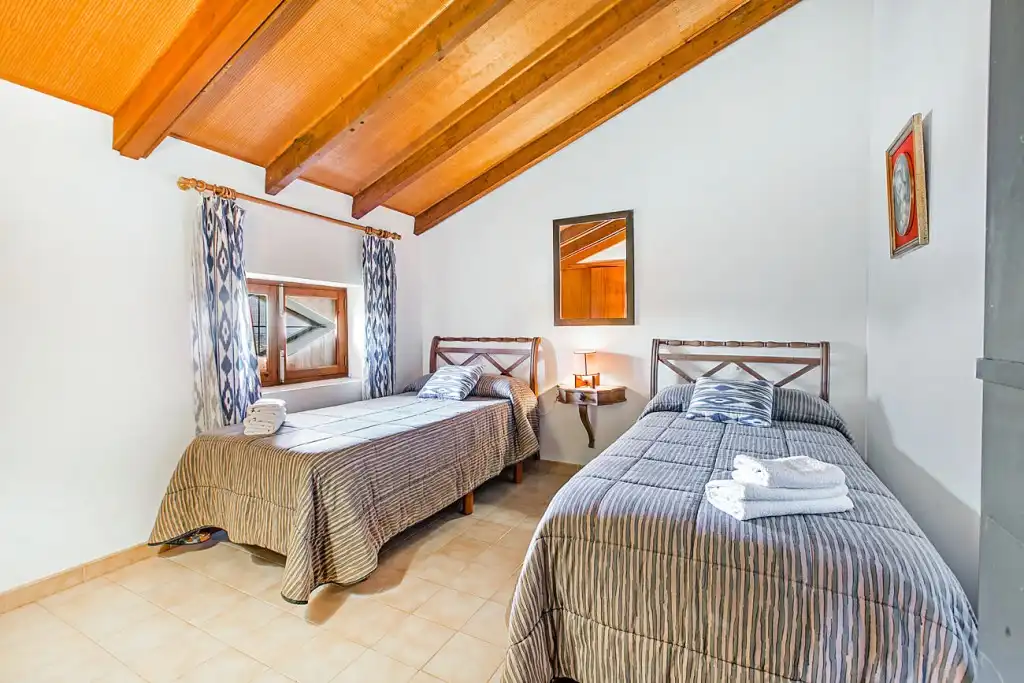 Habitación de Finca rústica en venta en  Palma de Mallorca con Jardín privado, Terraza y Trastero