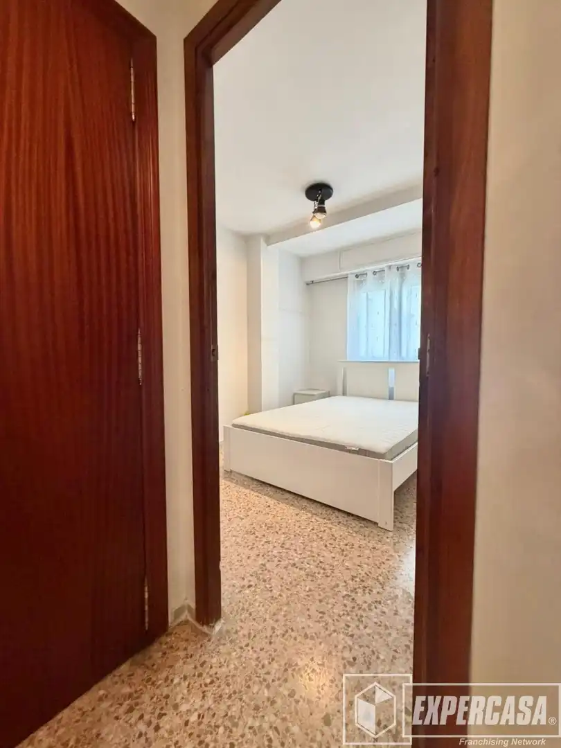 Habitación de Piso en venta en Valencia con Aire acondicionado y Amueblado