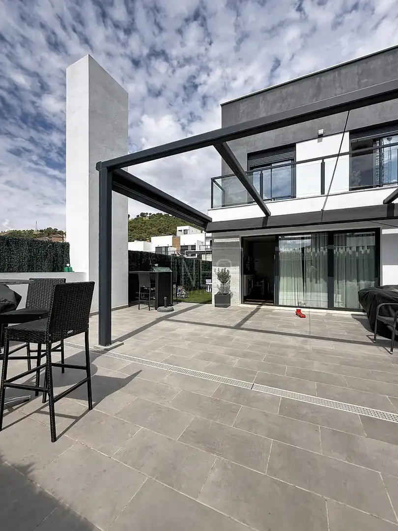 Casa aparellada amb piscina en venda a Calle SIERRA DE BAZA, imagen 13