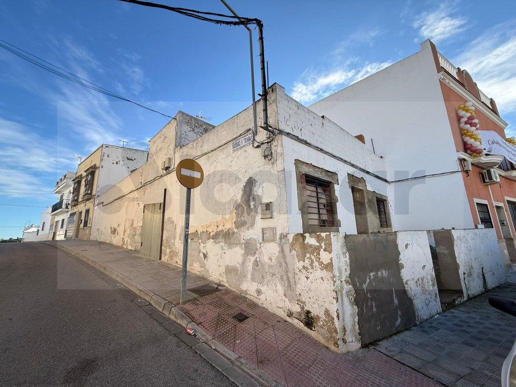 Exterior view of House or chalet for sale in Alcalá de Guadaira