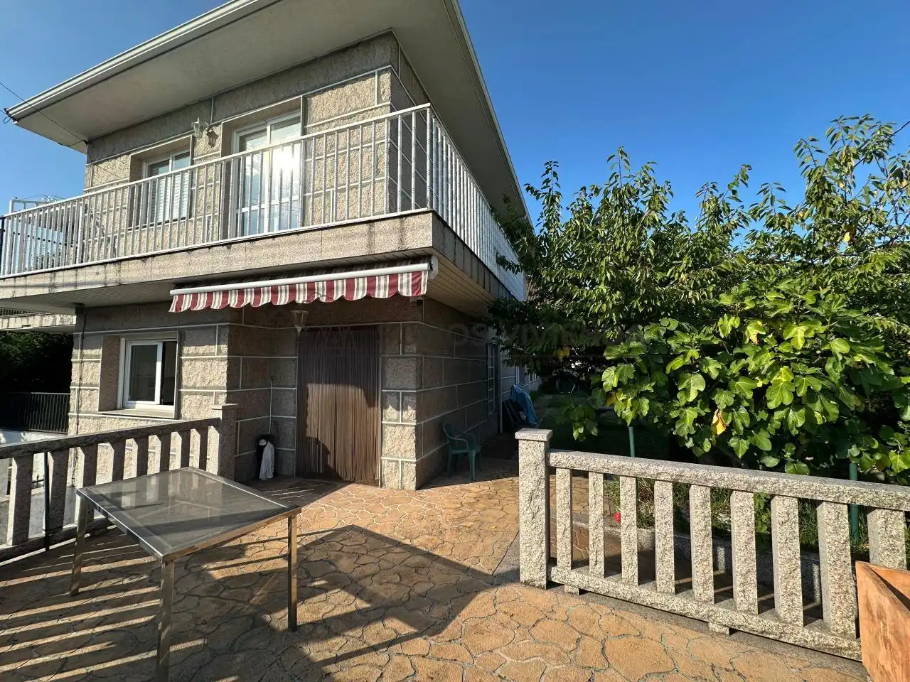Vista exterior de Casa o chalet en venta en San Cibrao das Viñas con Calefacción, Jardín privado y Terraza