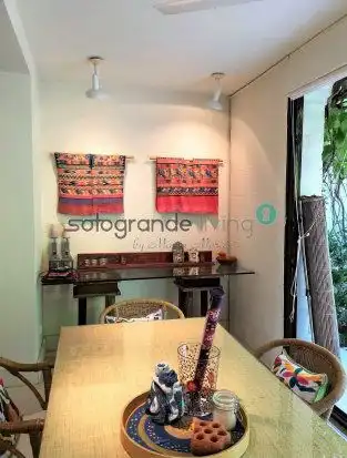 Sala de estar de Casa adosada de alquiler en Sotogrande con Aire acondicionado, Jardín privado y Terraza