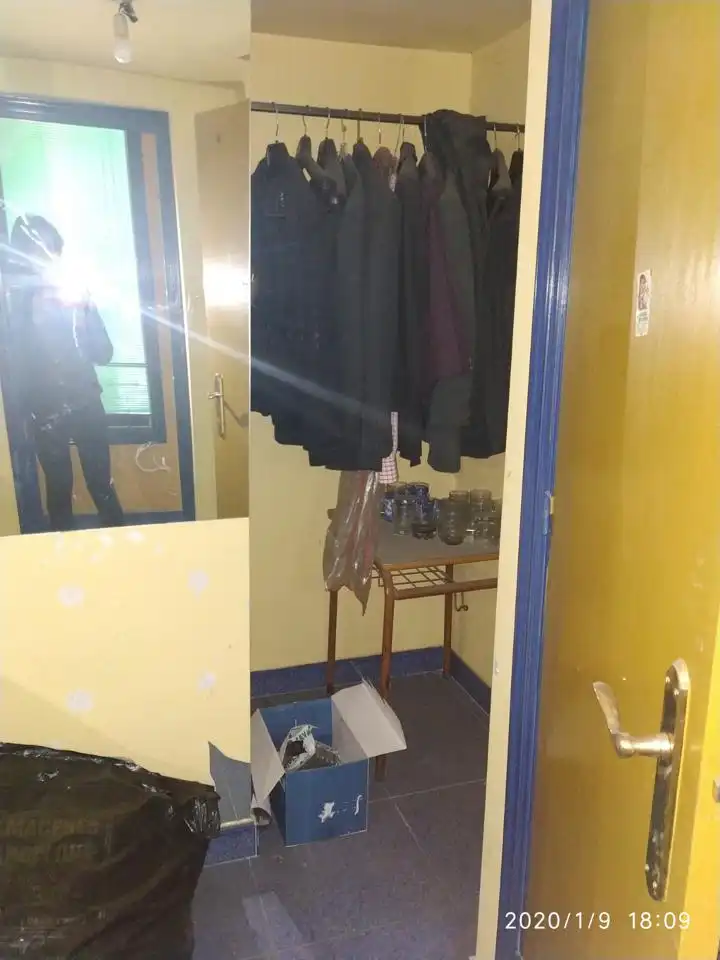 Habitación de Local en venta en Plasencia