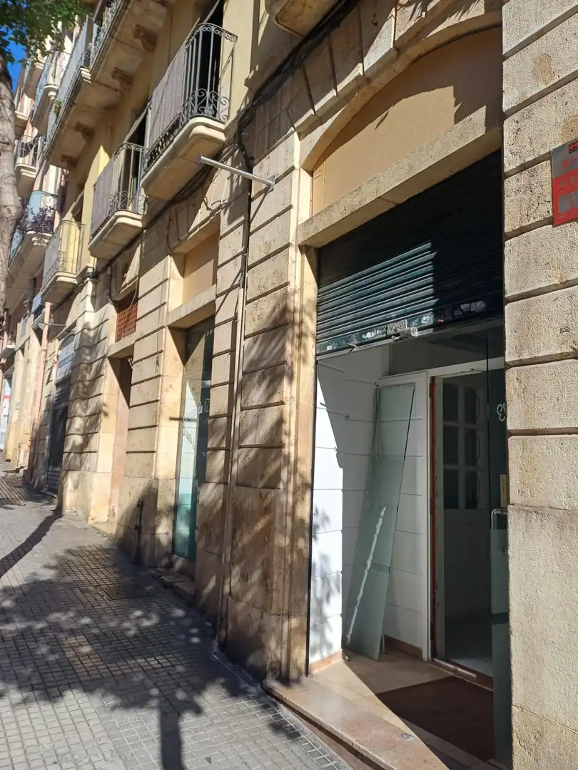 Vista exterior de Local de alquiler en Tarragona con Aire acondicionado