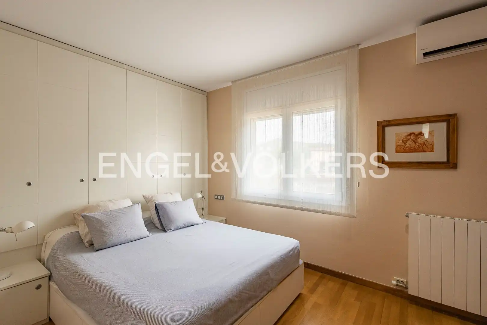 Dormitori de Apartament en venda en Sant Just Desvern amb Aire condicionat, Calefacció i Jardí privat