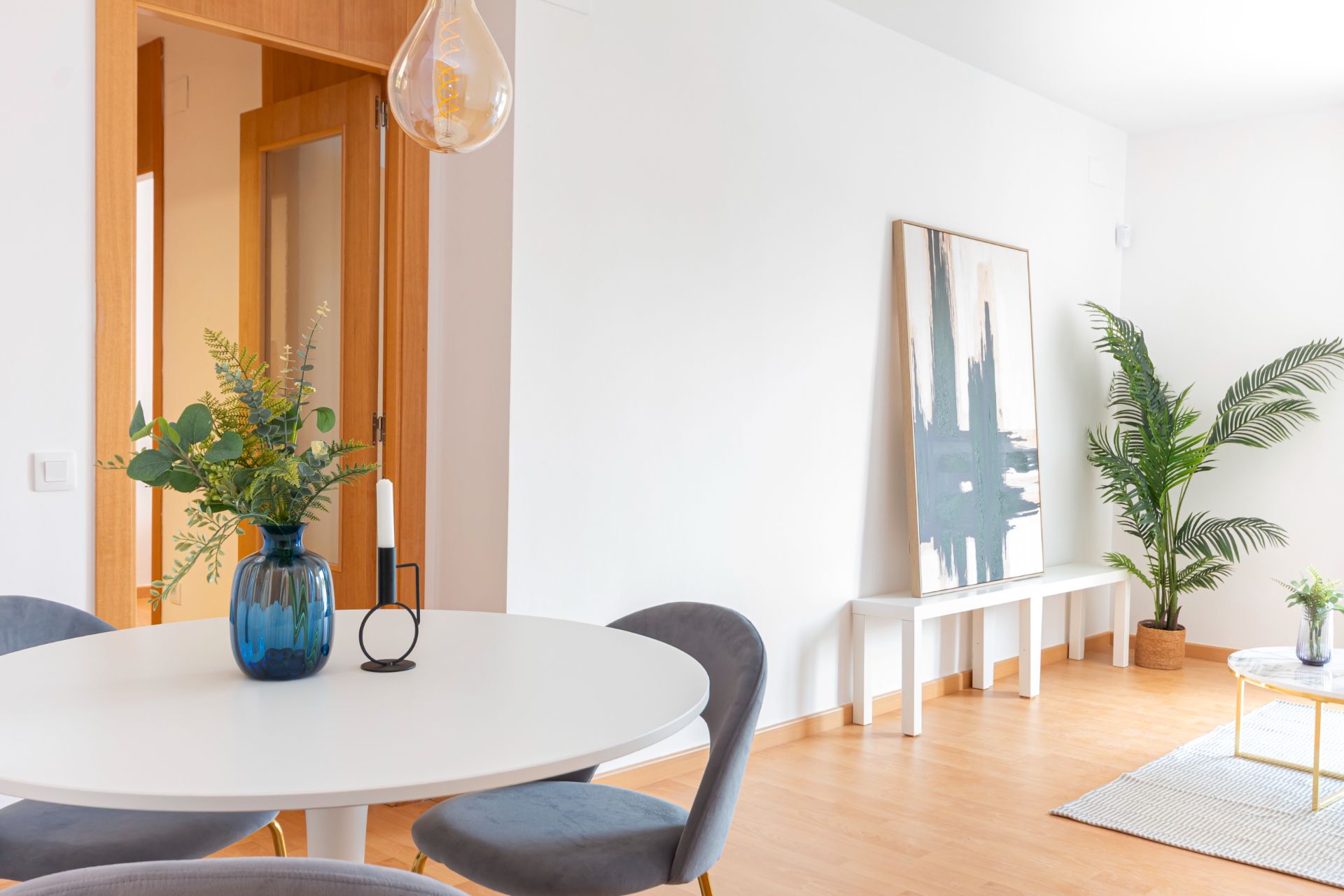 Dining room of Flat for sale in Sant Martí Sarroca  with Parquet flooring, Terrace and Oven