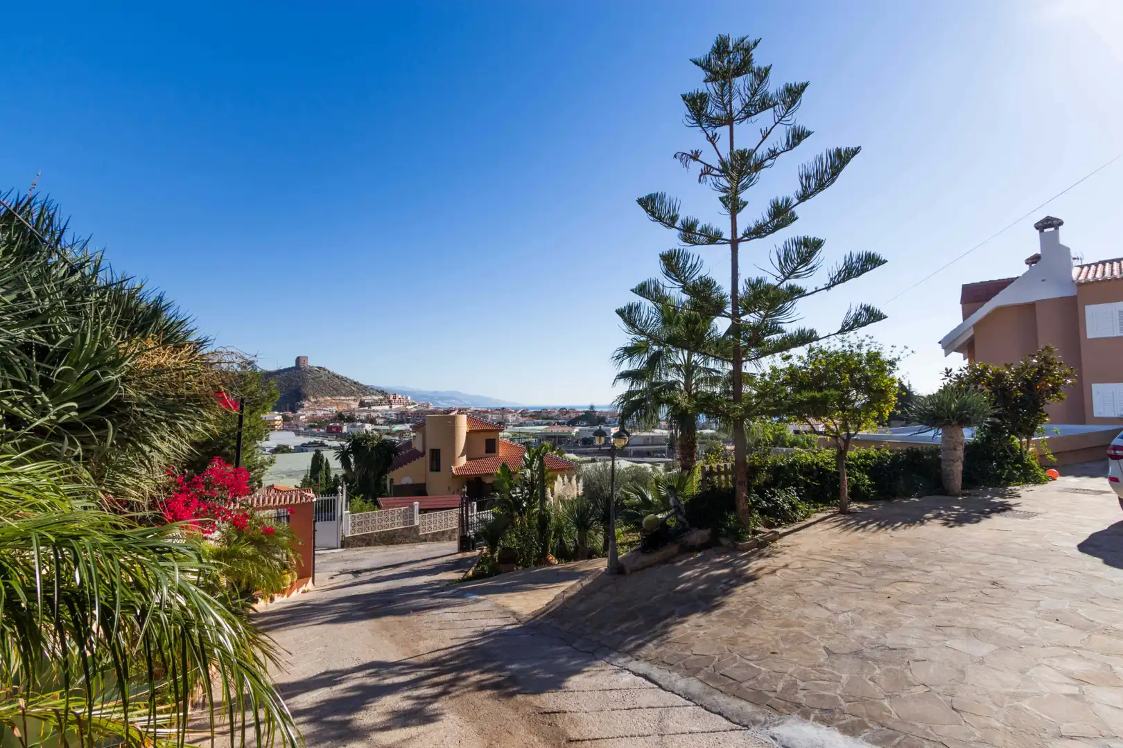Vista exterior de Casa o chalet en venta en Gualchos con Aire acondicionado, Terraza y Piscina