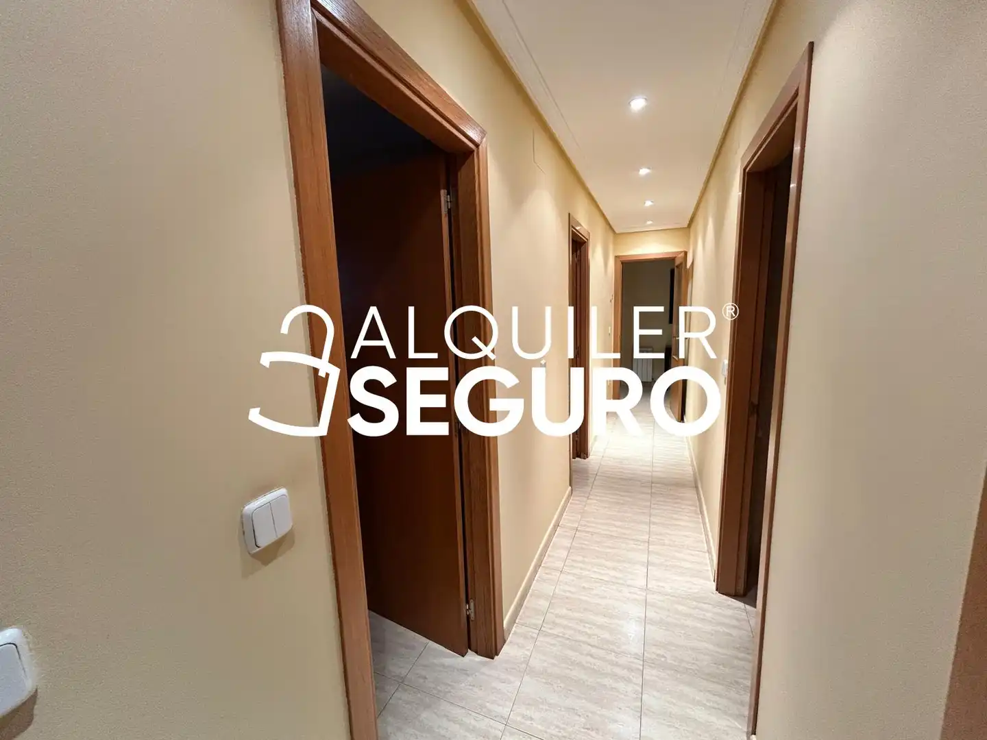 Piso con ascensor en alquiler en Comprension, imagen 3