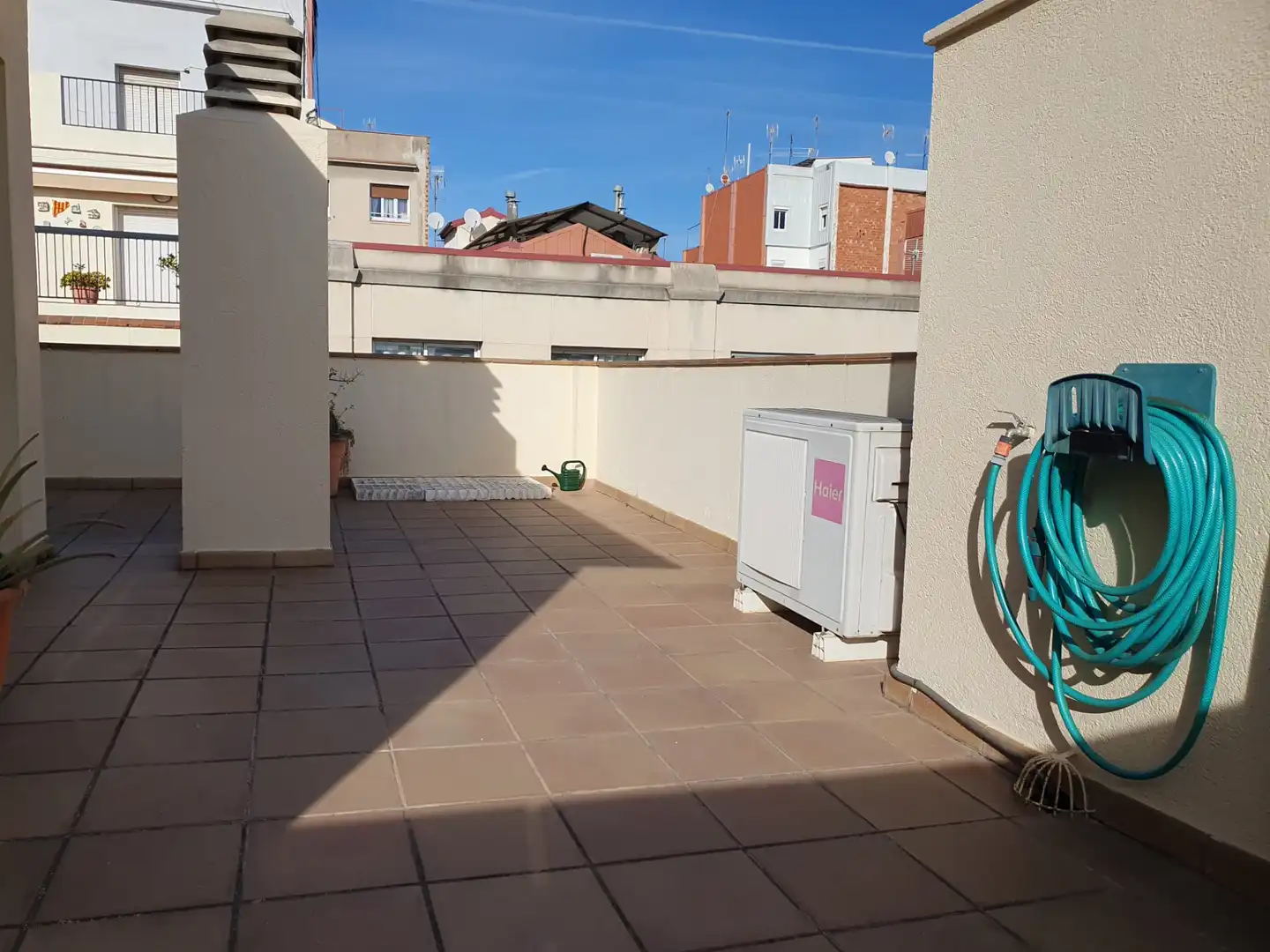 Houses for sale in Carrer de Pujós, 60, Collblanc