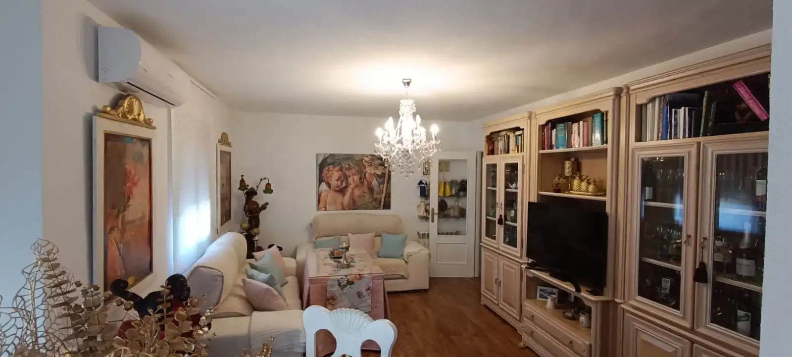 Sala de estar de Piso en venta en Úbeda con Aire acondicionado y Parquet