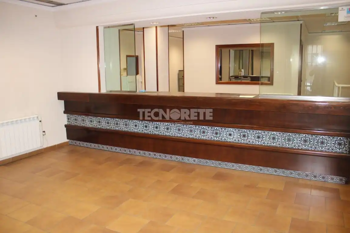 Business premises for sale in Casco Histórico, imagen 2