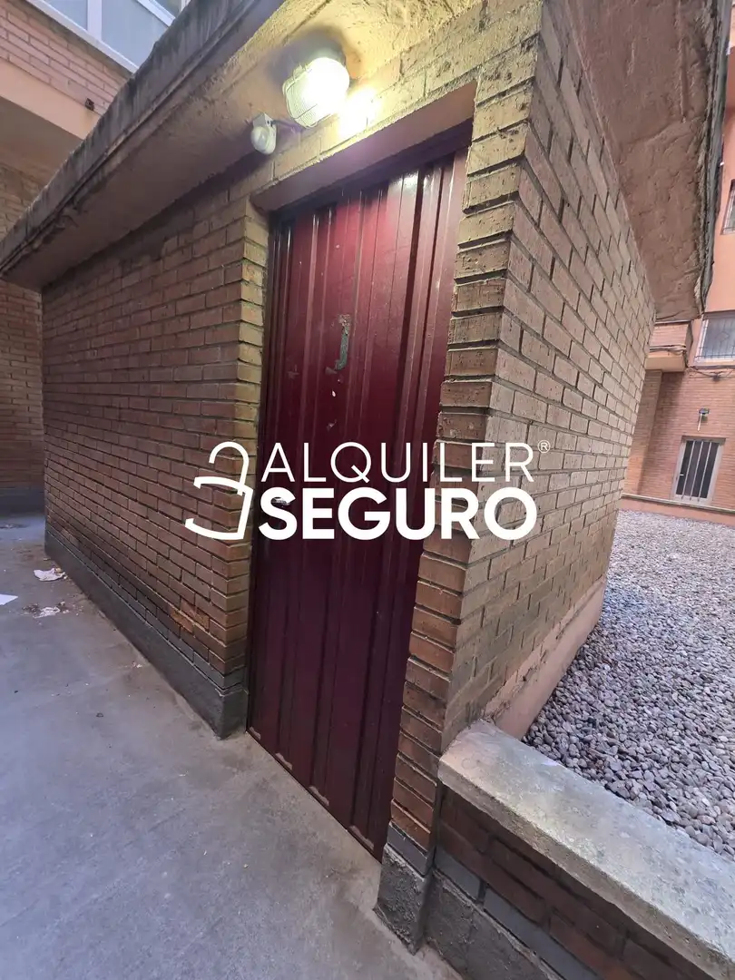 Exterior view of Flat for rent in Burgos  with Heating, Terrace and Furnished