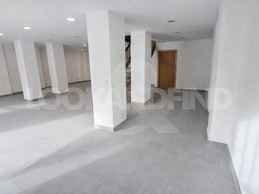Business premises for sale in Avenida ZUMALAKARREGI