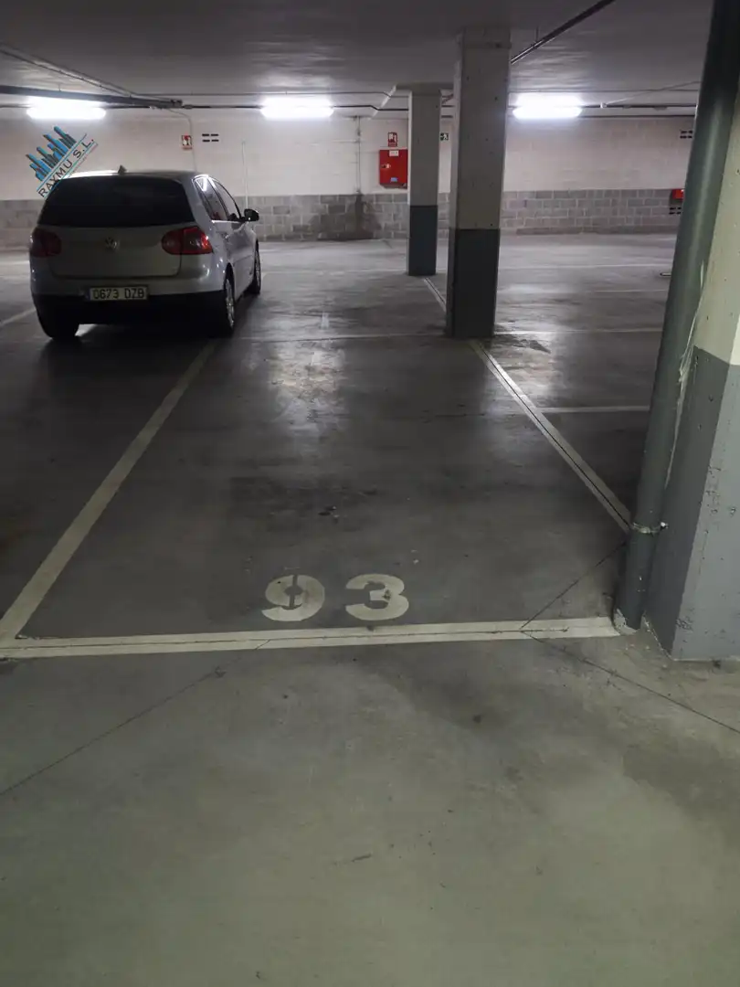 Aparcament de Garatge en venda en Madrid
