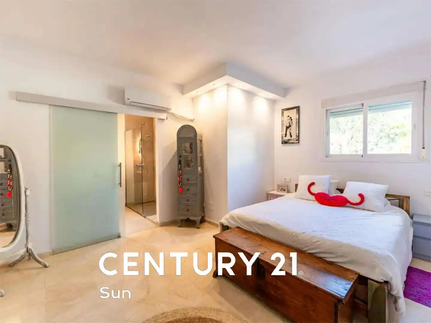 Vista exterior de Casa adosada en venta en Marbella con Aire acondicionado, Terraza y Balcón