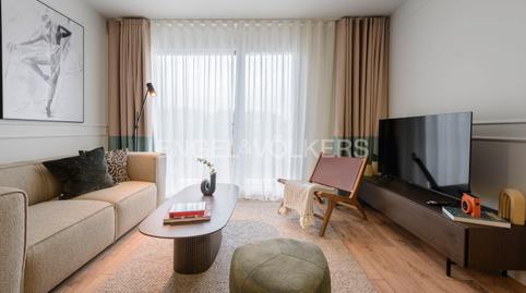 Photo 2 of Apartment to rent in Pacífico, Madrid