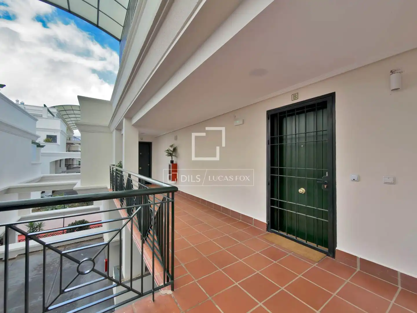 Terrassa de Àtic en venda en Marbella amb Aire condicionat, Calefacció i Jardí privat