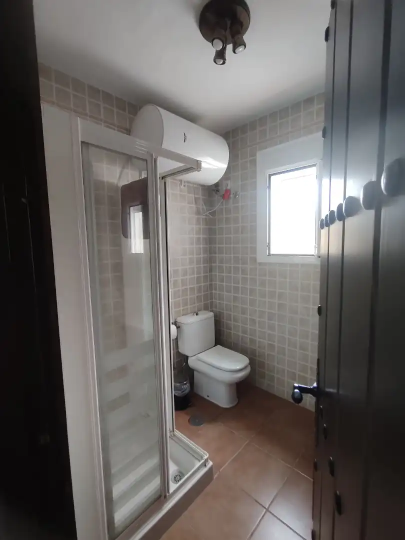 Baño de Finca rústica en venta en Vélez-Málaga con Jardín privado, Terraza y Piscina