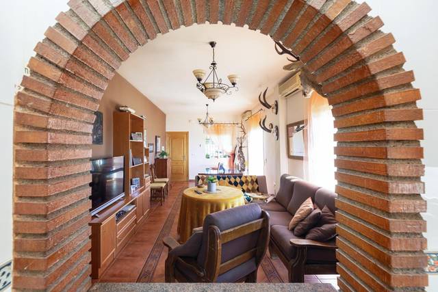 Edificio en Venta en Carretera Cacin, 4 en Ventas de Huelma