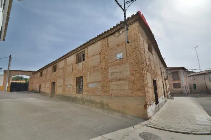 House with terrace for sale in Calle del Barrio de Arriba 2, imagen 2