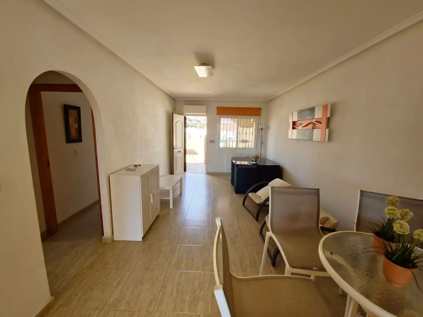 Erdgeschoss zur Miete in Orihuela mit Privatgarten, Schwimmbad und Möbliert