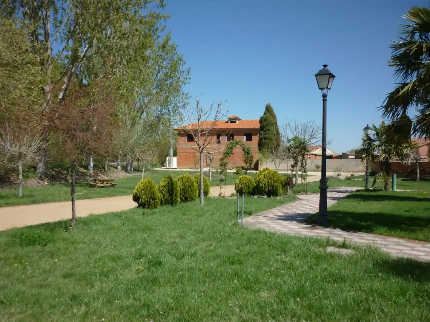 Jardín de Casa adosada en venta en Villabrázaro, Zamora