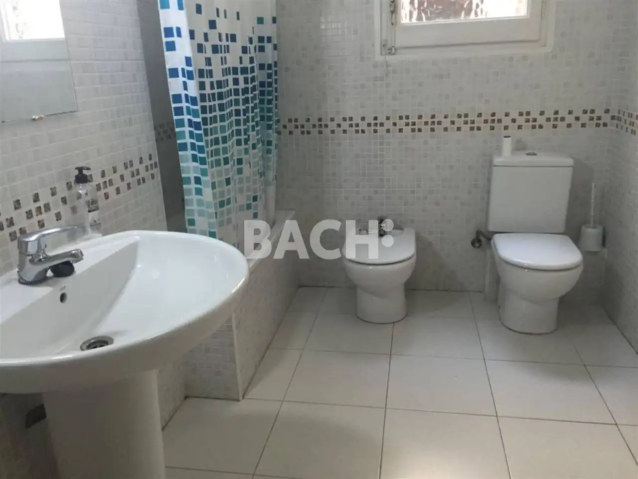 Badezimmer von Wohnung zum Verkauf in Vic mit Heizung und Möbliert