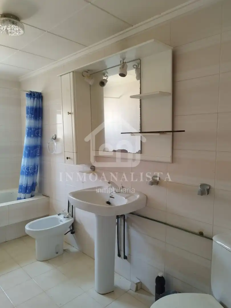 Bedroom of Houses for sale in Requena  with Air Conditioner, Terrace and Storage room