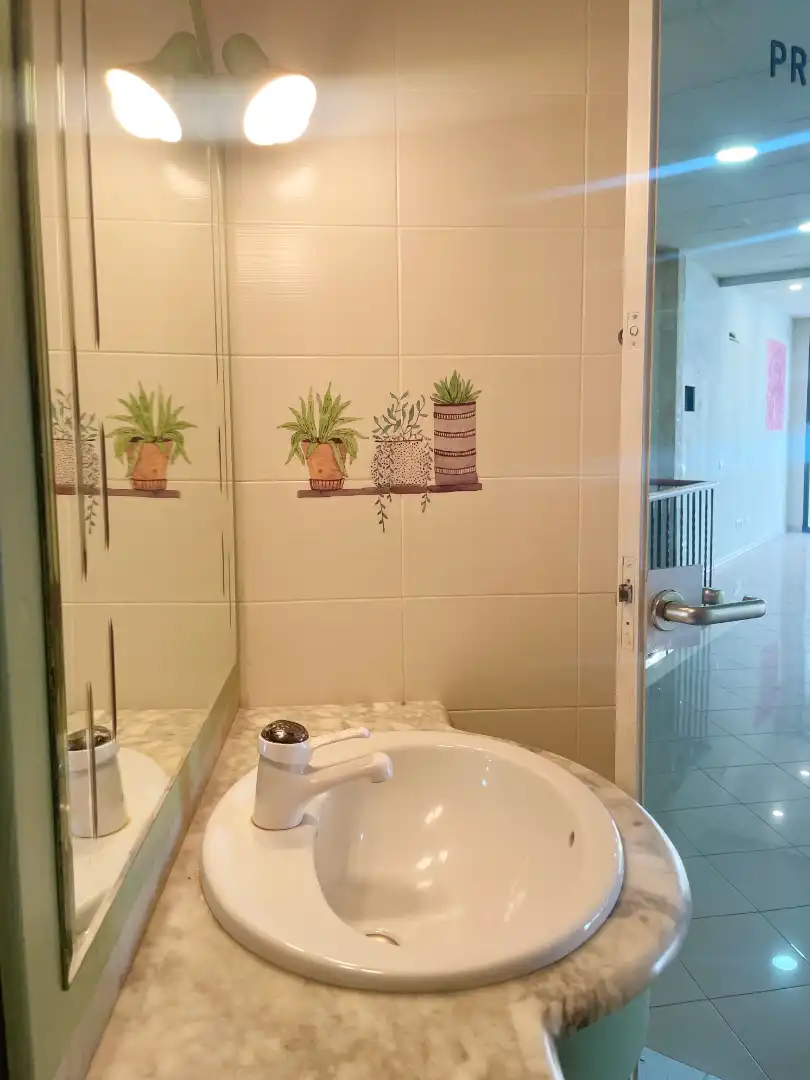 Badezimmer von Geschaftsraum zur Miete in La Garriga mit Klimaanlage und Heizung