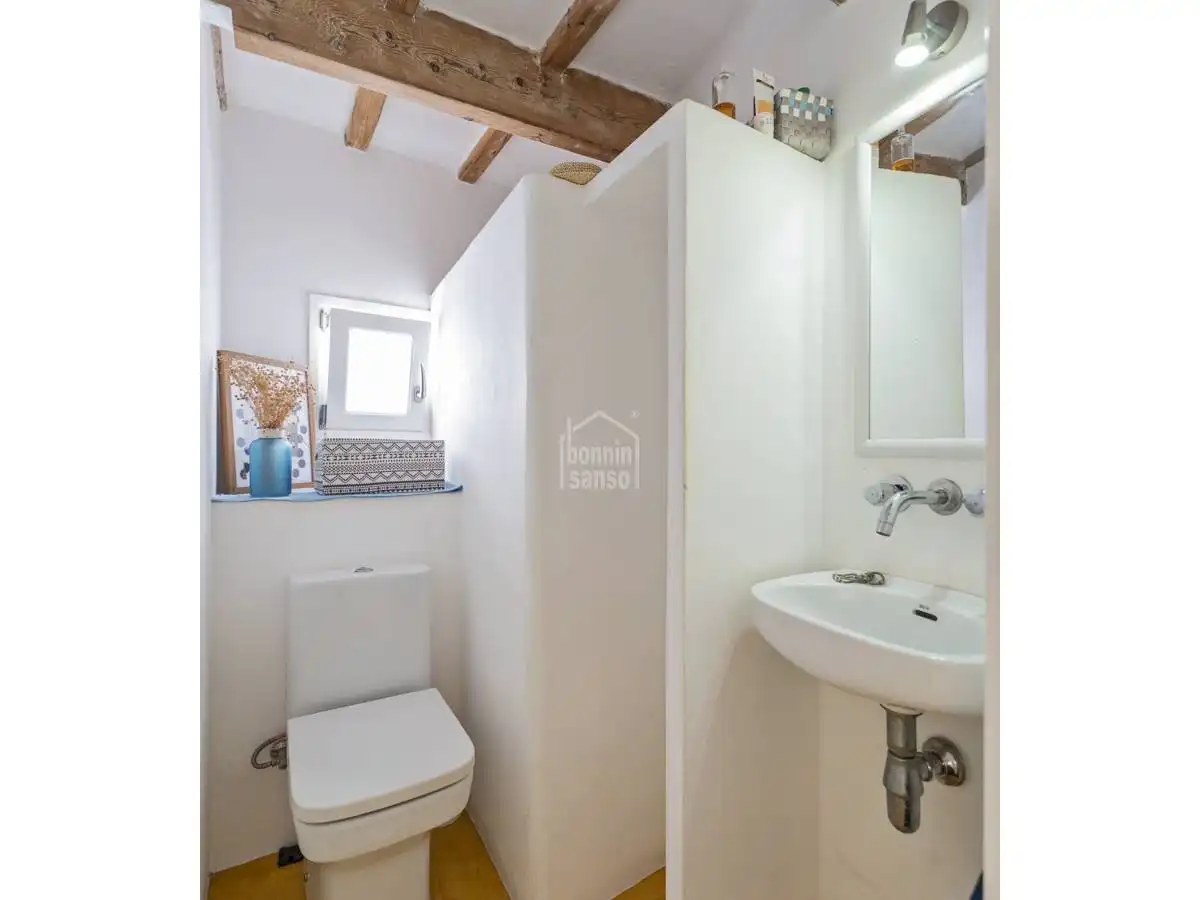 Baño de Apartamento en venta en Ciutadella de Menorca con Calefacción, Terraza y Amueblado