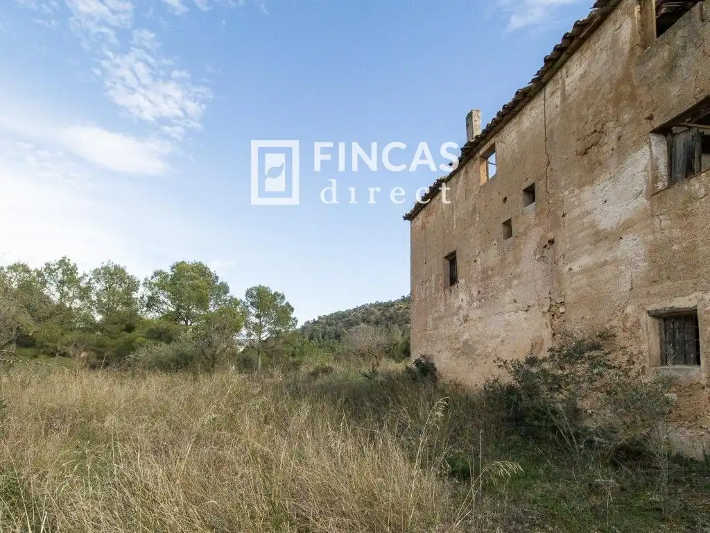 Finca rústica en venda en Benissanet