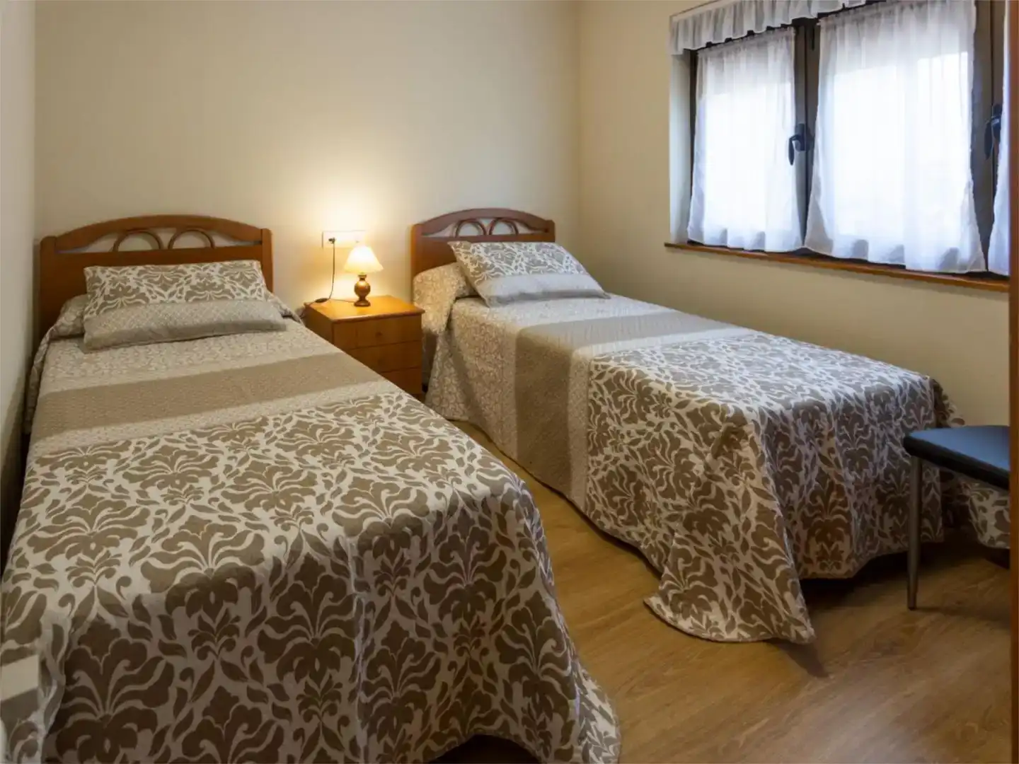 Schlafzimmer von Wohnung zum Verkauf in Llanes mit Balkon