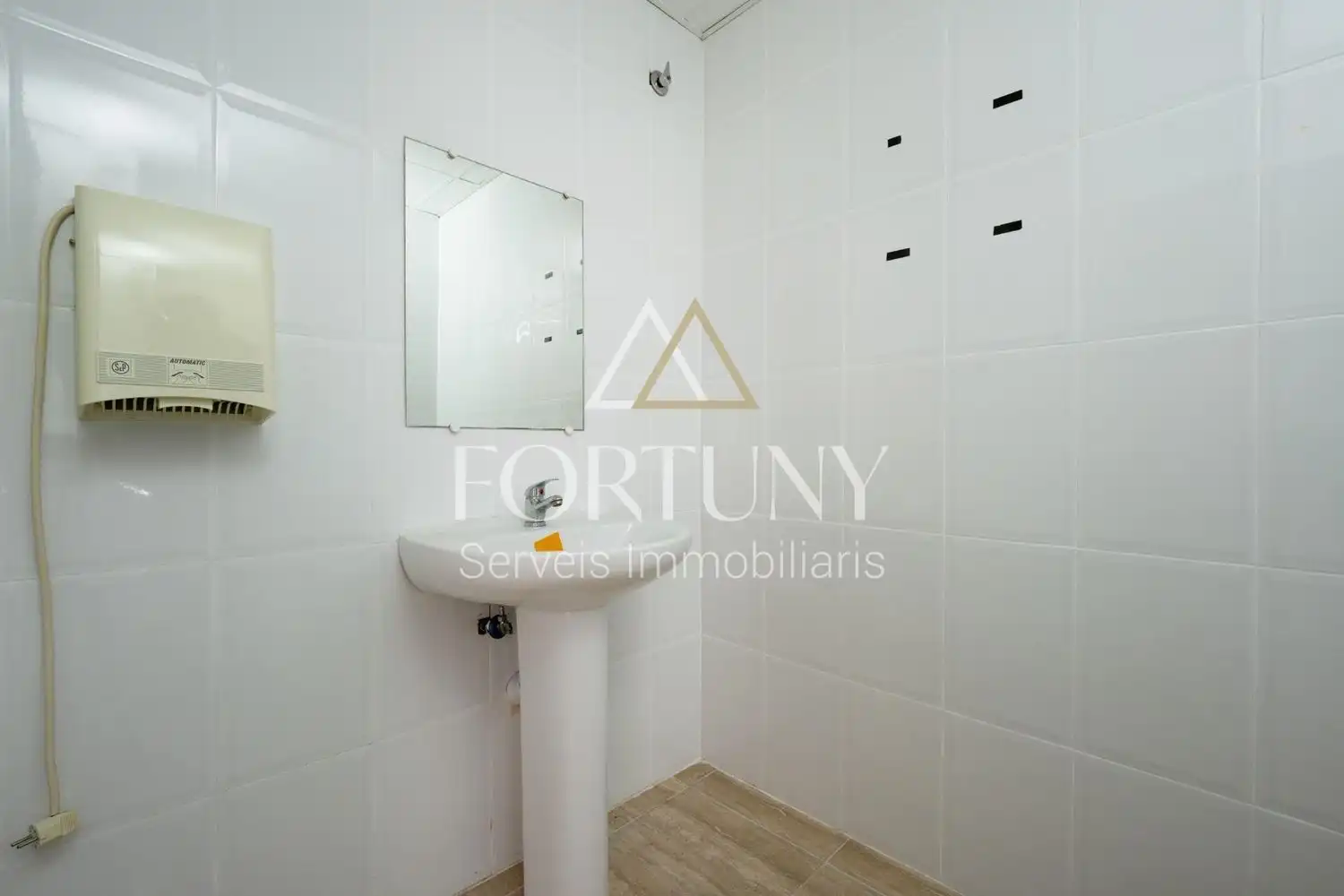 Local comercial en venta en d'Orient 6, imagen 13