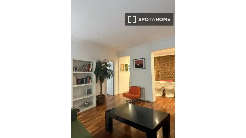 Vista exterior de Apartamento para compartir en Coslada con Aire acondicionado, Calefacción y Terraza